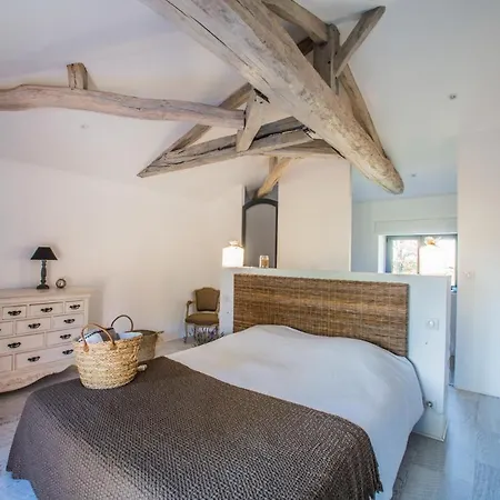 Guest house La Grange Du Cleray *