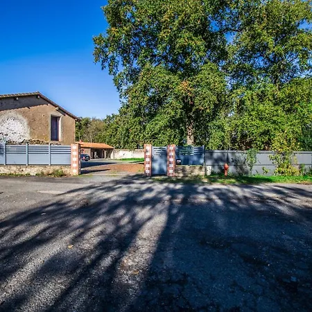 Penzion La Grange Du Cleray 3*