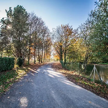 La Grange Du Cleray Guest house *