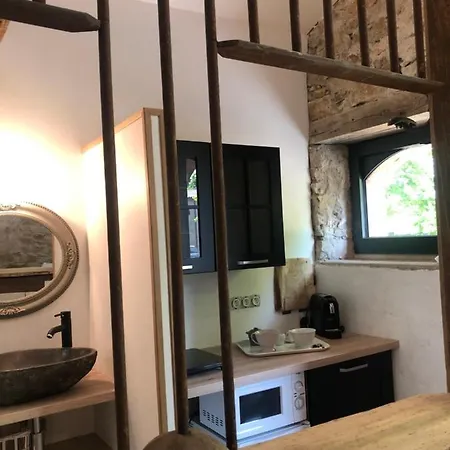 בית הארחה La Grange Du Cleray 3*