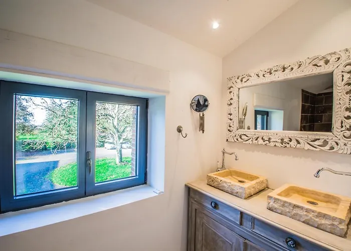 Πανσιόν La Grange Du Cleray